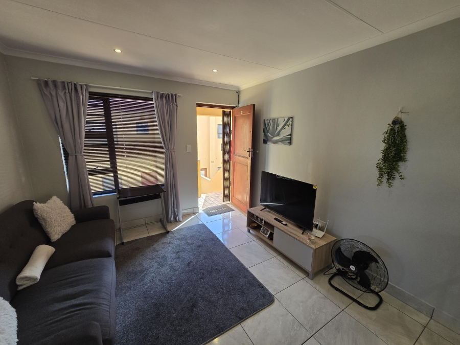 To Let 1 Bedroom Property for Rent in Ferndale Western Cape